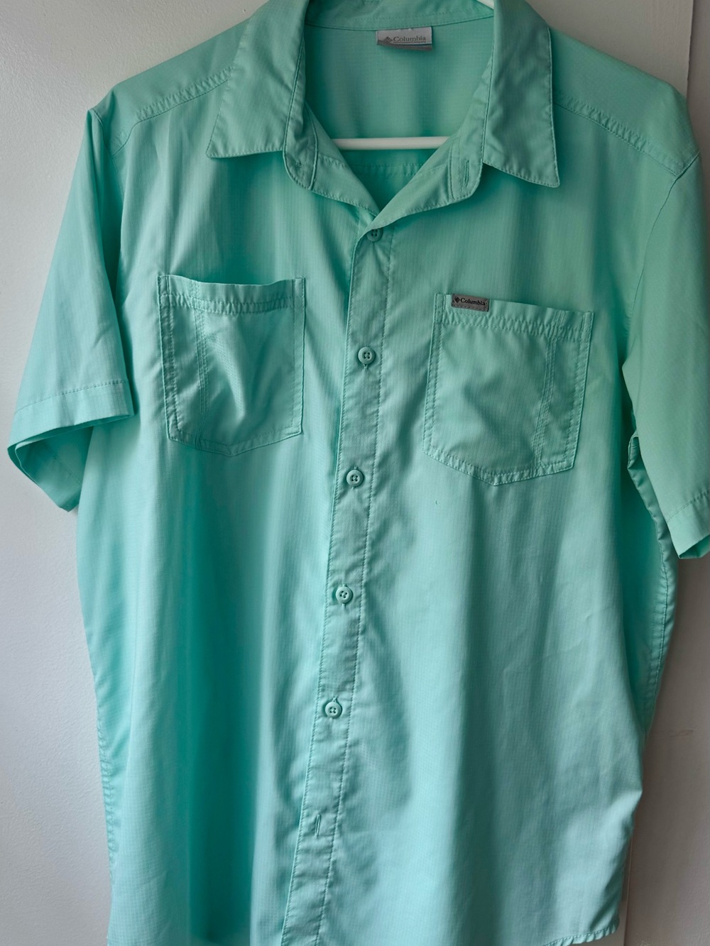 Columbia Men’s Short Sleeve Button Down Shirt Mint-Green